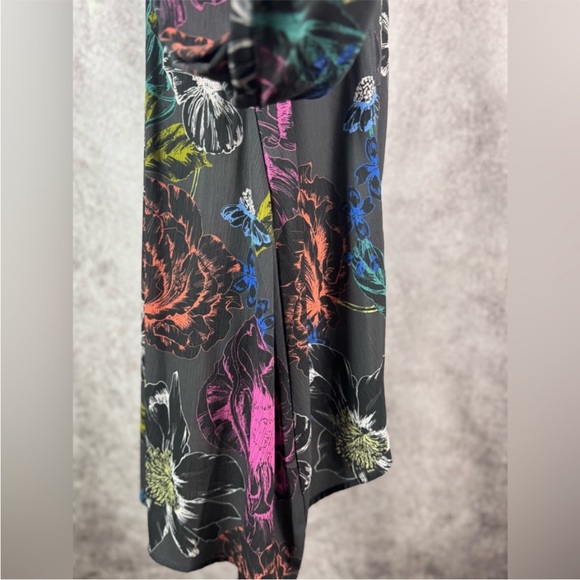 Isle by Melis Kozan Vibrant Button Down Asymmetrical Long Sleeve Top size M - Picture 5 of 11